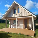 Lakefront Semesterbostad *